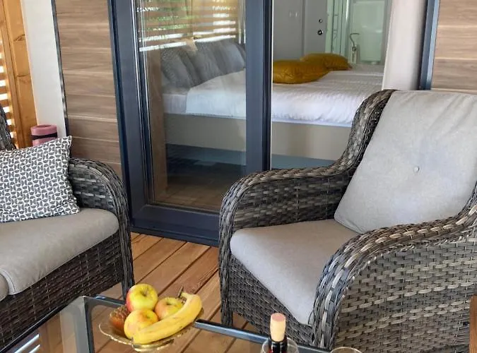 Laca Biograd Na Moru